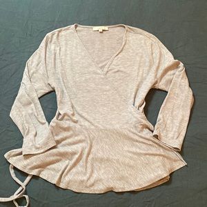 Gray Wrap Loft Top XL